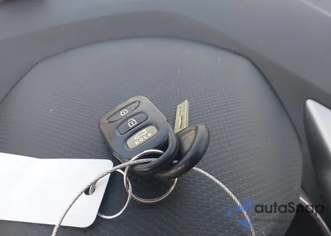 2012 Hyundai Veloster Base W/Gray z USA, uszkodzony, nr VIN KMHTC6ADXCU043777